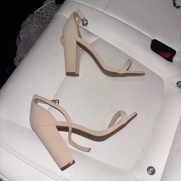 Lulus Elegant scrappy Nude Block Heel Sandals size 8 great condition - Picture 1 of 6
